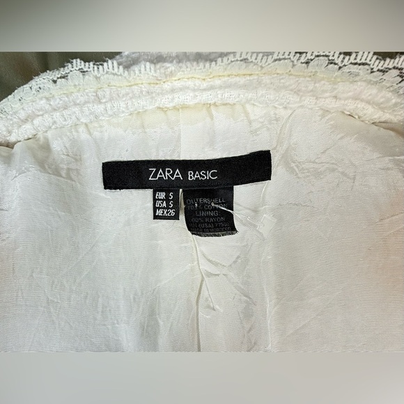 Zara Basic.
This is an elegant two-piece skirt suit crafted. - Picture 7 of 10